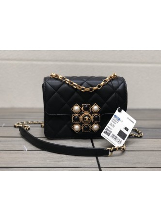 CHANEL FLAP BAG   